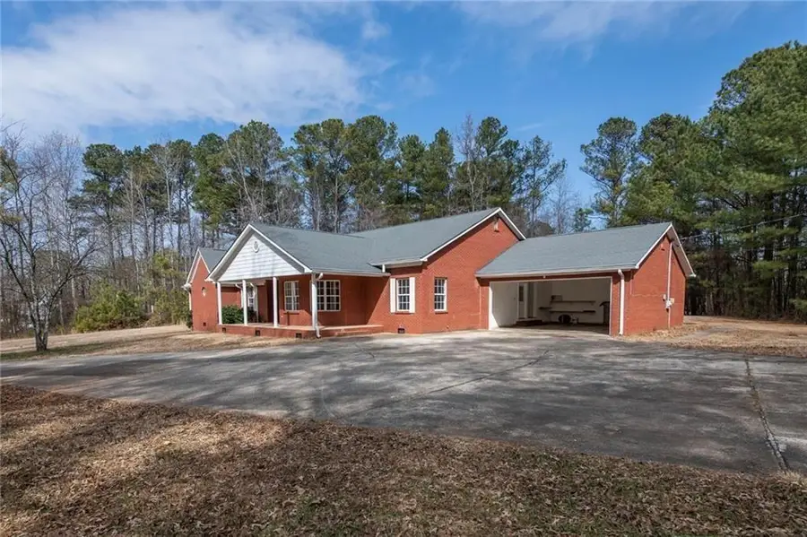 2165 Bakers Bridge Road, Douglasville, GA 30134 - #2