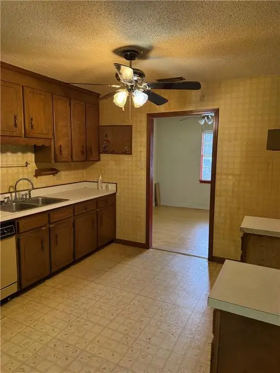 306 Ash Court, Albany, GA 31705 - #2