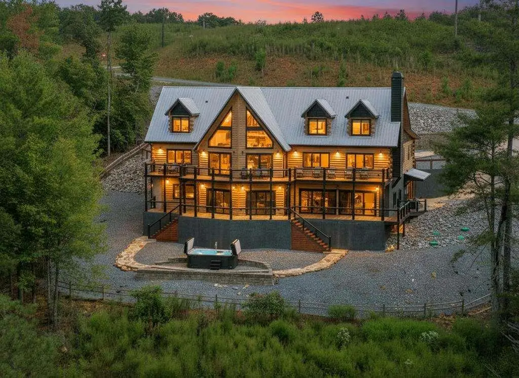 566 Canoe Point, Ellijay, GA 30540 - #1