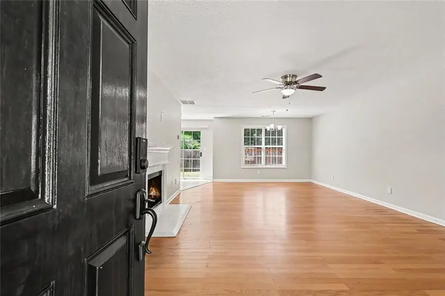 4489 Chestnut Lake Avenue, Lithonia, GA 30038 - #3