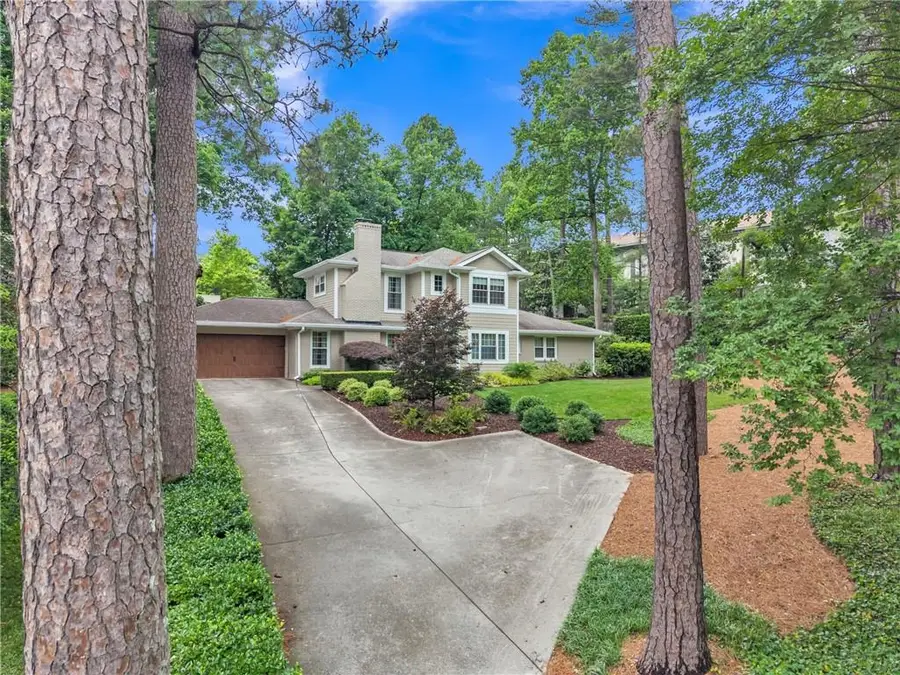 4374 Peachtree Dunwoody Road Ne, Atlanta, GA 30342 - #3