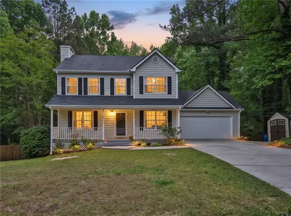 379 Creek Crossing Court, Grayson, GA 30017