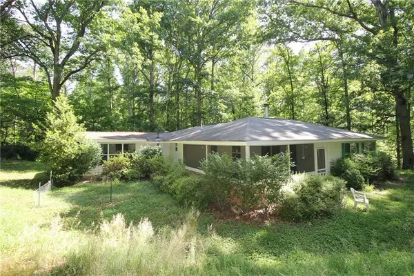 3055 Longstreet Road, Alpharetta, GA 30004