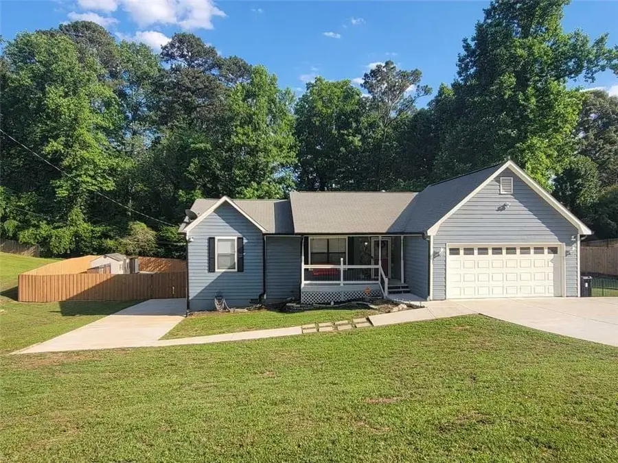 5104 Carole Place Sw, Stone Mountain, GA 30087 - #2