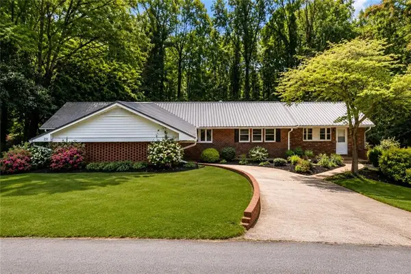 231 Honeysuckle Drive, Commerce, GA 30529