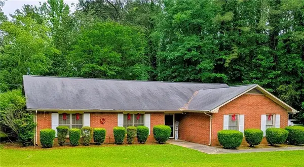 100 Whitney Way, Fayetteville, GA 30214