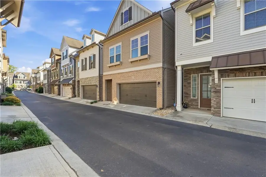 1025 Moorewood Lane Se, Smyrna, GA 30080 - #2