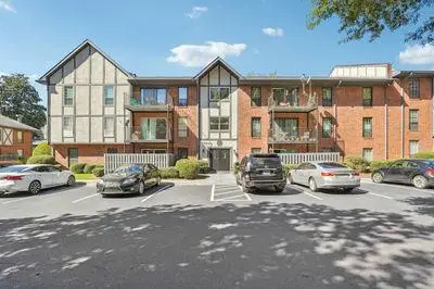 6851 Roswell Road #F-1, Sandy Springs, GA 30328
