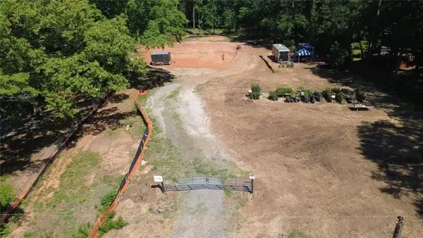 2304 Whites Mill Road, Decatur, GA 30032