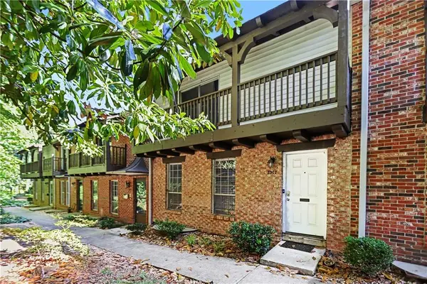 7307 Cardigan Circle, Atlanta, GA 30328