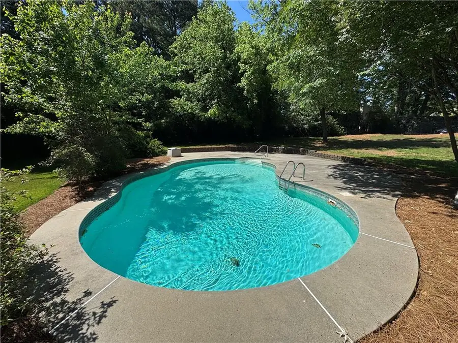 555 Saddle Creek Circle, Roswell, GA 30076 - #3