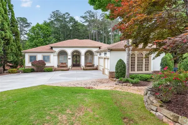 6010 Robbs Drive, Cumming, GA 30041