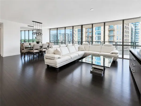 700 Park Regency Place Ne #1705, Atlanta, GA 30326