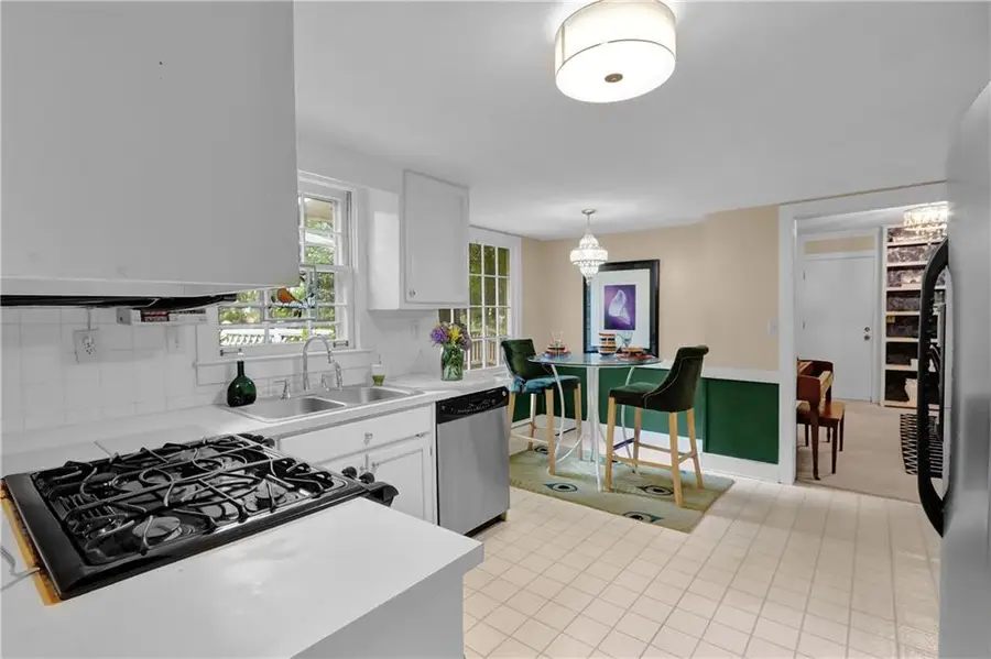 5281 Enchanted Cove Sw, Lilburn, GA 30047 - #3