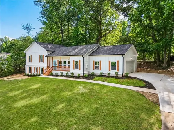 6885 Silver Maple Trail, Fairburn, GA 30213