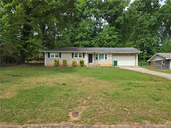 2717 Hutch Drive, Decatur, GA 30034