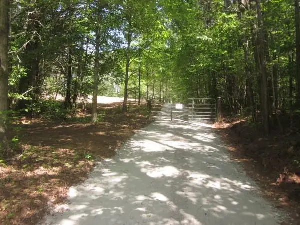 00 Hwy 136 W, Talking Rock, GA 30175