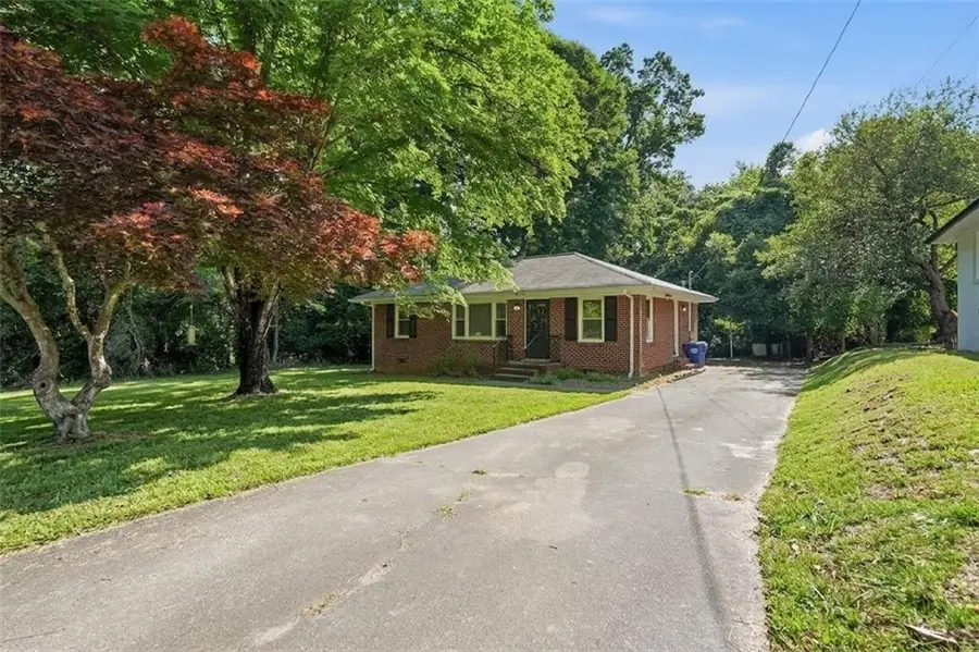 243 S Myrtle Street, Winder, GA 30680 - #3