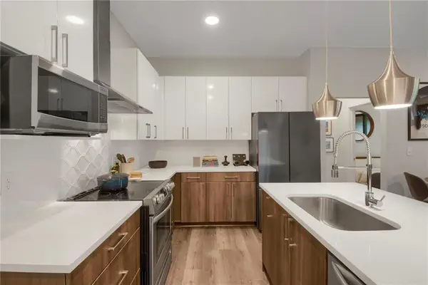 112 Rogers Street Ne #305, Atlanta, GA 30317
