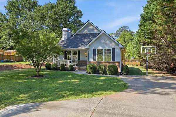 981 Hoyt Street, Cornelia, GA 30531