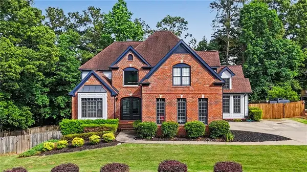 401 The Falls Of Cherokee Drive, Canton, GA 30114