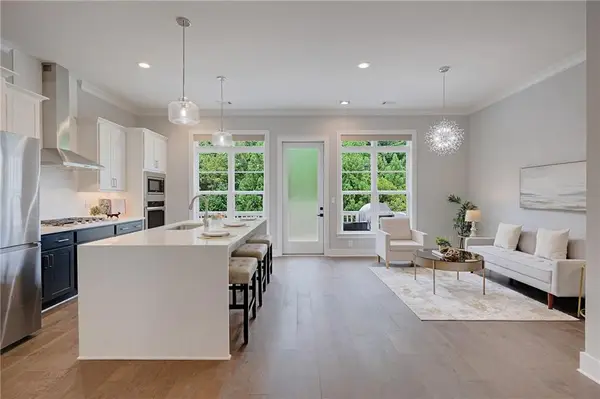 2075 Parkside Lane #8, Roswell, GA 30076