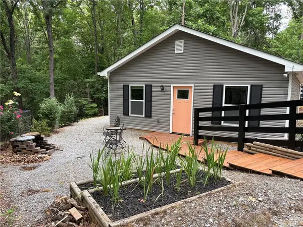 312 Aurum Hill Drive, Cleveland, GA 30528