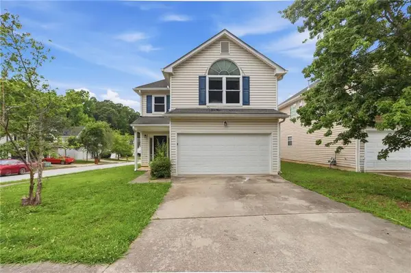2879 Two Lake Circle, Atlanta, GA 30349