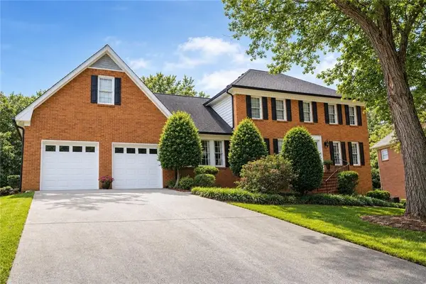 2472 Chimney Top Lane, Snellville, GA 30078