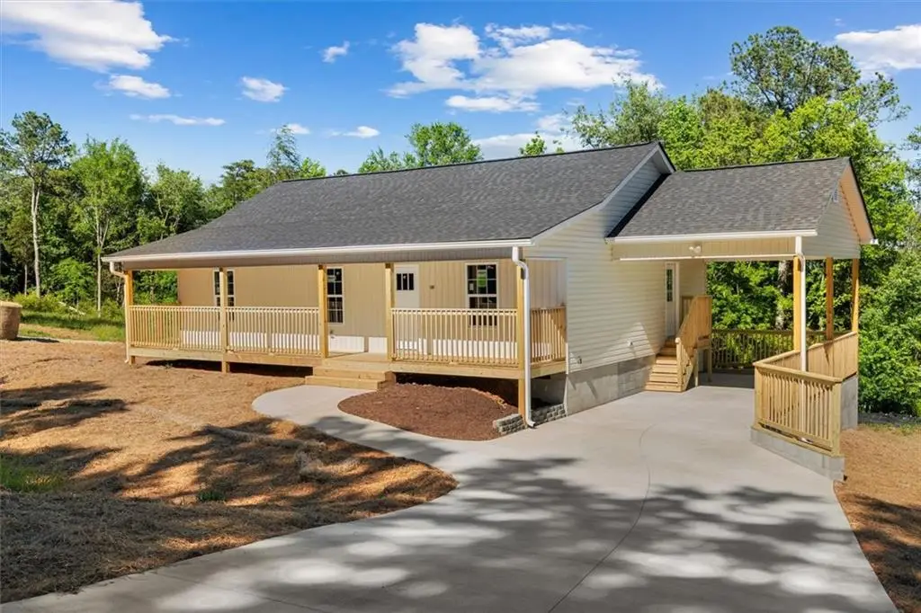 135 Azalea Street Sw, Calhoun, GA 30701 - #1