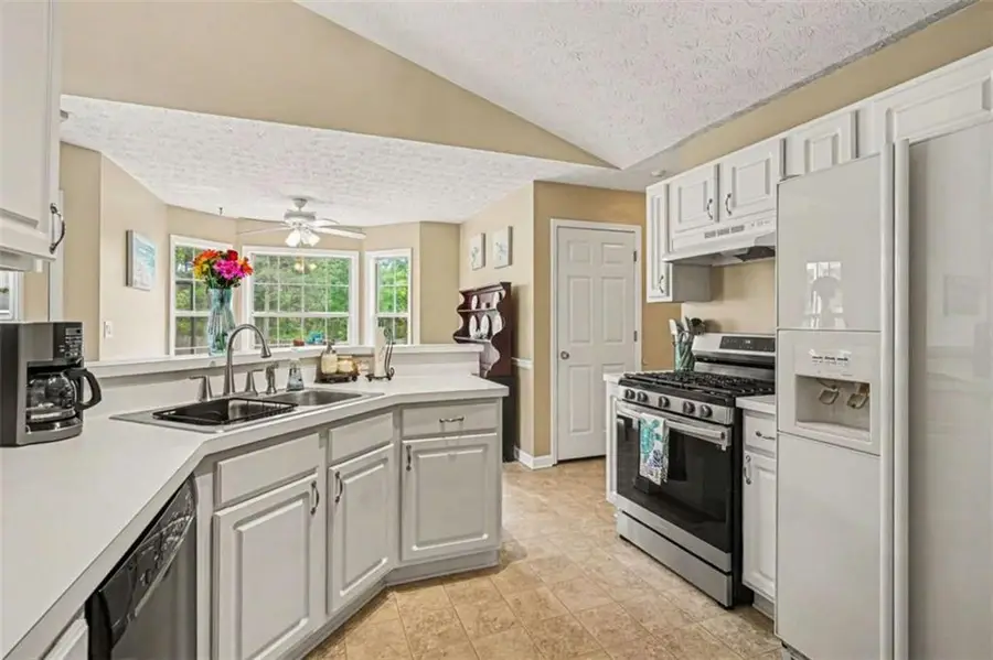 3334 Piney Way, Loganville, GA 30052 - #3