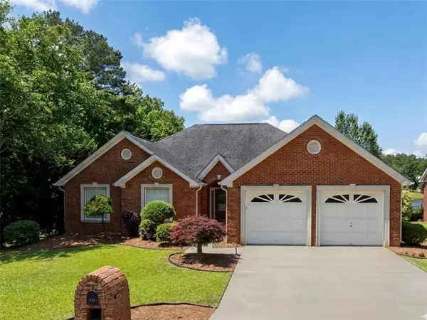200 Olympic Drive, Fayetteville, GA 30215