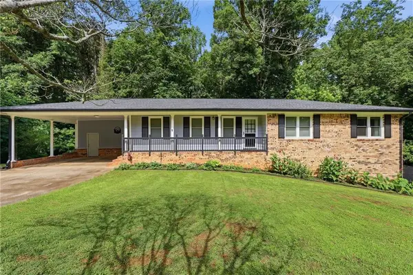 5041 Fitts Drive, Roswell, GA 30075