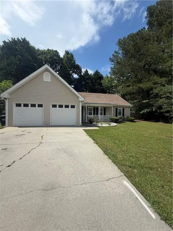 910 Burning Bush Drive, Loganville, GA 30052