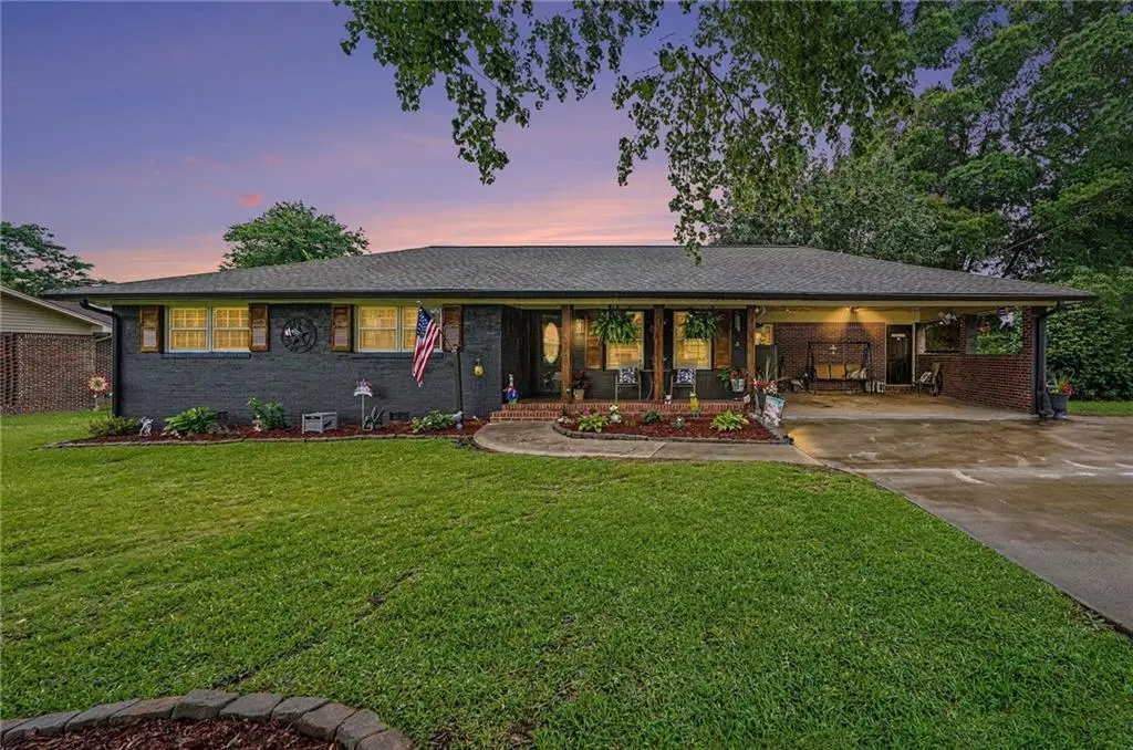 110 Woodmont Drive, Griffin, GA 30224 - #1