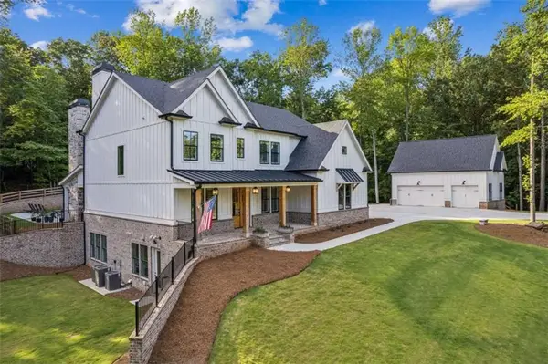 6326 Point Twenty Two, Gainesville, GA 30506
