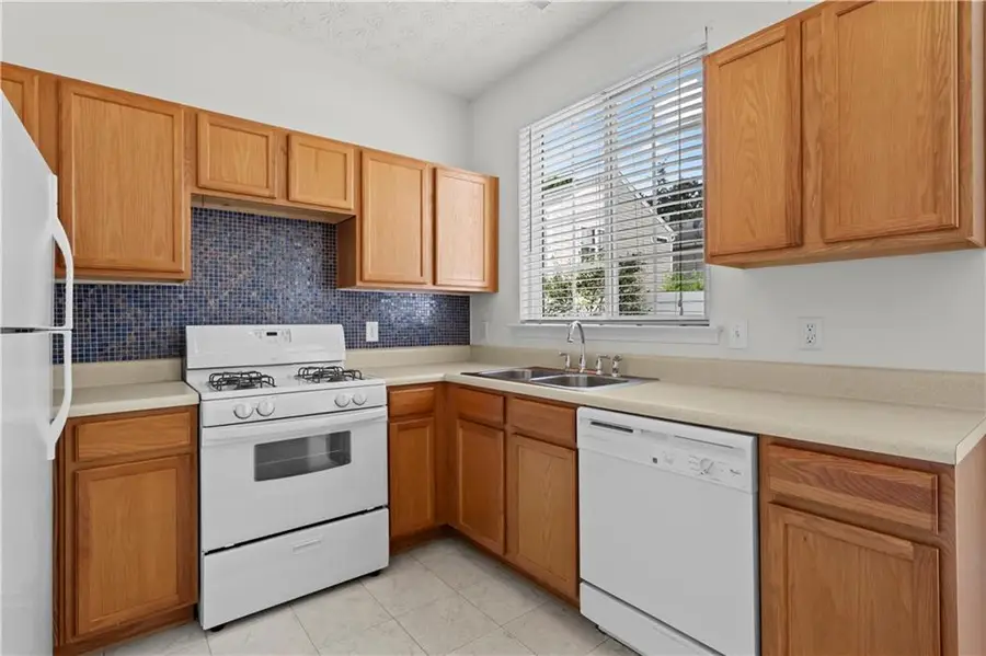 196 Swanee Lane, Woodstock, GA 30188 - #2