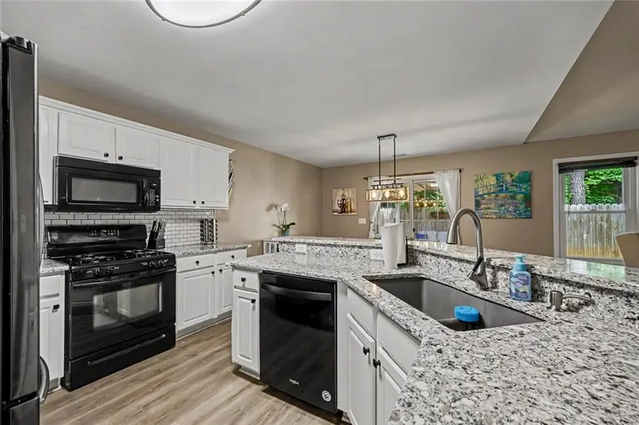 206 Park Place, Woodstock, GA 30189 - #2