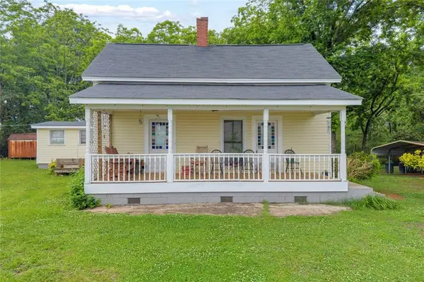 5270 Gainesville Street, Flowery Branch, GA 30542