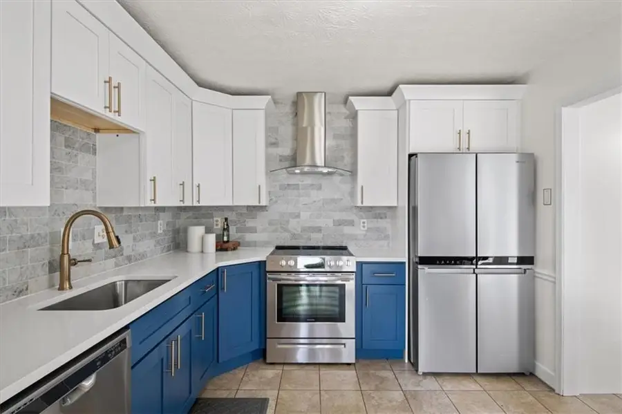 916 Bass Court, Lawrenceville, GA 30043 - #3