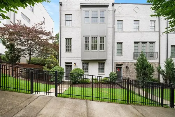 6083 Boylston Drive, Sandy Springs, GA 30328