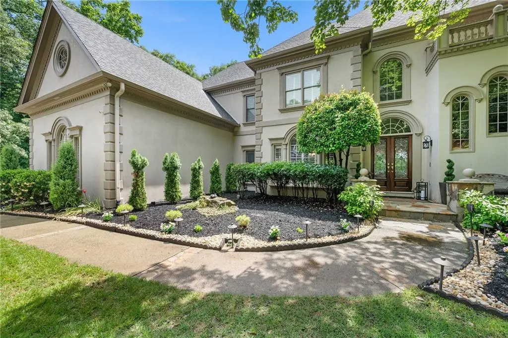 235 N Smead Court, Roswell, GA 30076 - #1
