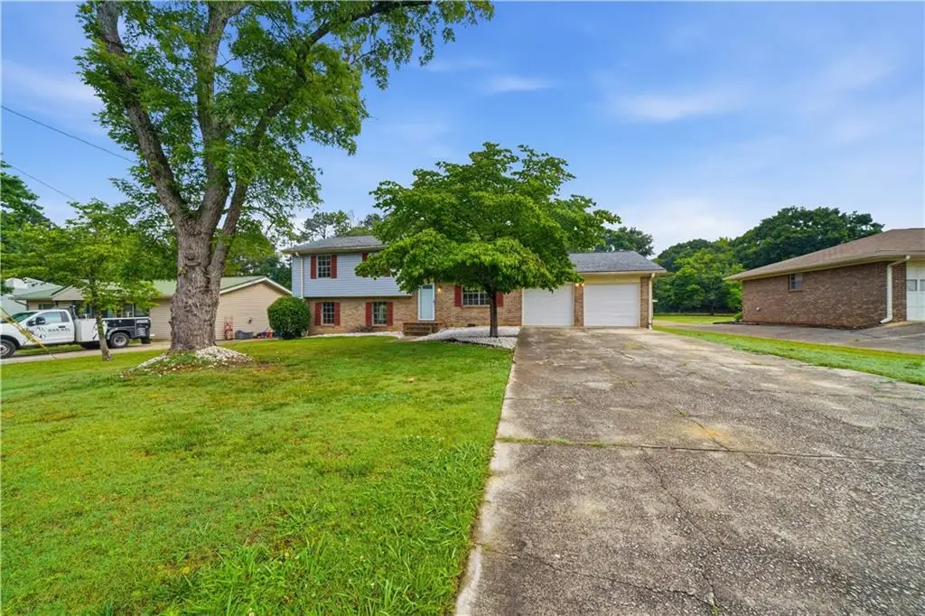 930 Cochise Trail Se, Conyers, GA 30094 - #1