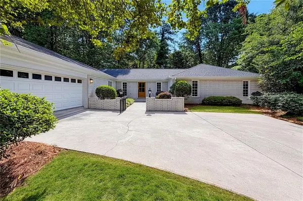 4296 Huntington Circle, Atlanta, GA 30338