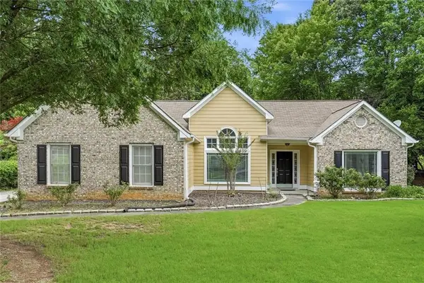 727 Eight Point Court, Suwanee, GA 30024