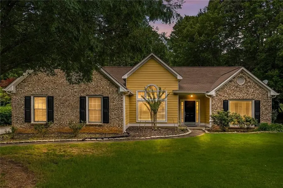 727 Eight Point Court, Suwanee, GA 30024 - #2