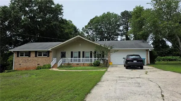 5201 Vivid Drive, Stone Mountain, GA 30087