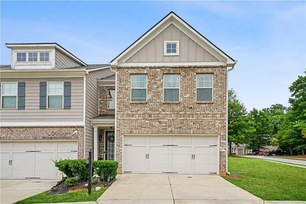 5888 Radford Loop, Fairburn, GA 30213 - #1