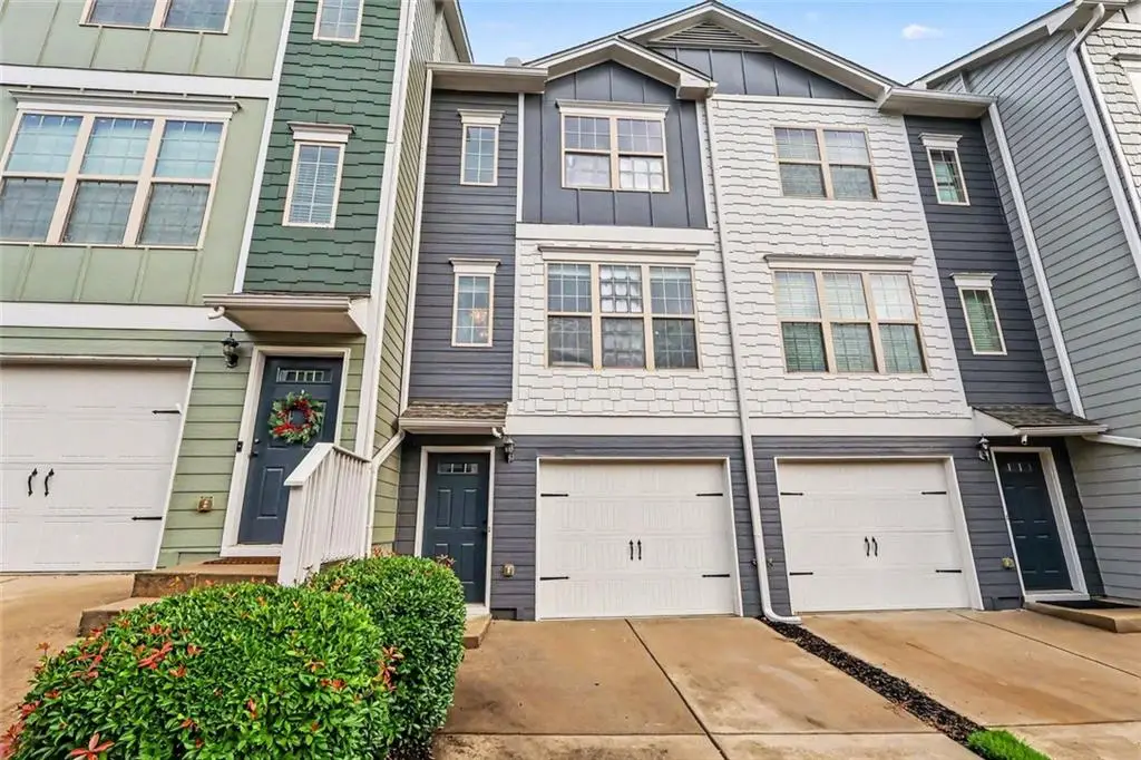 3030 NW Liberty Way Nw, Atlanta, GA 30318 - #1