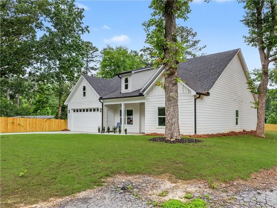 4392 Navajo Lane Se, Acworth, GA 30102 - #3